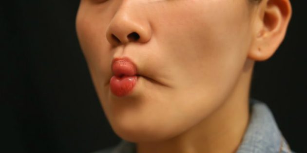 Как убрать щёки: упражнение «Рыба»