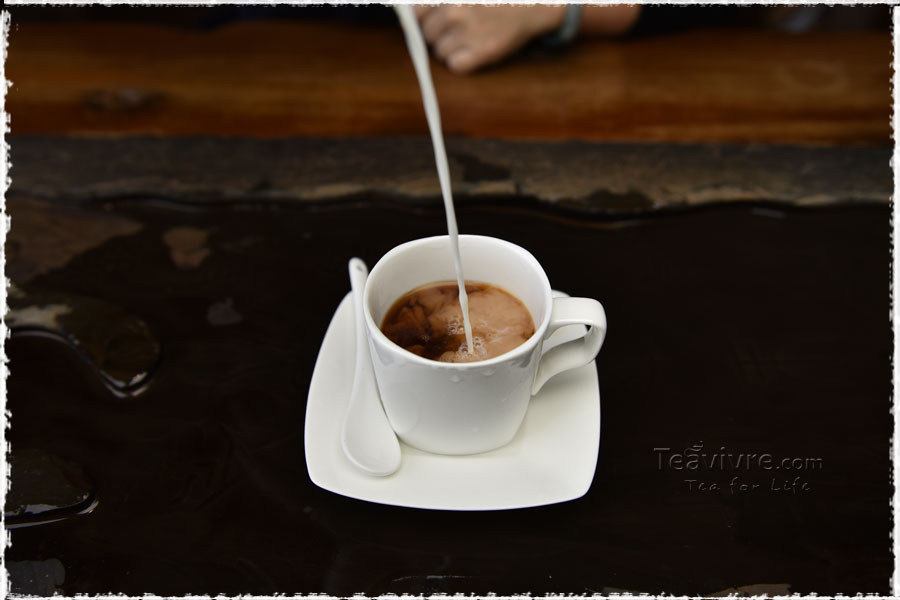 Enjoyable Pu-erh Tea -rinse the tea
