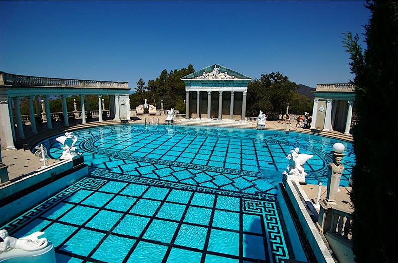 Бассейн Нептун в Hearst Castle