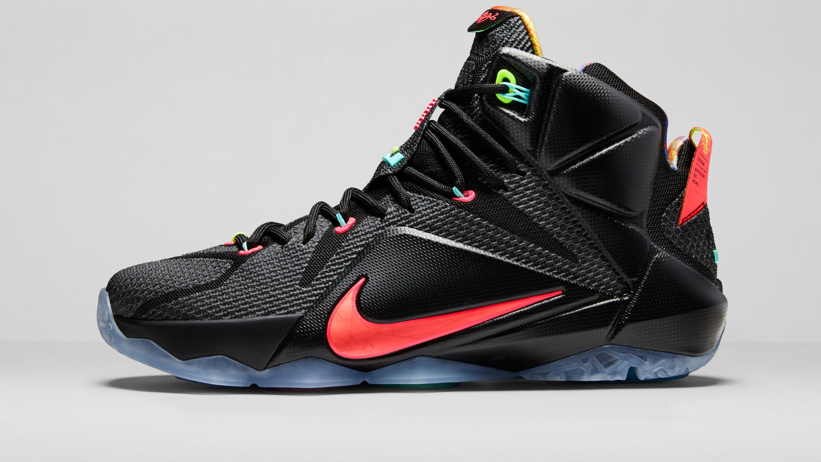 Рейтинг кроссовок. Nike LEBRON 12. Nike кроссовки LEBRON 12. Баскетбольные кроссовки Nike LEBRON. Баскетбольные кроссовки найк Леброн 12.